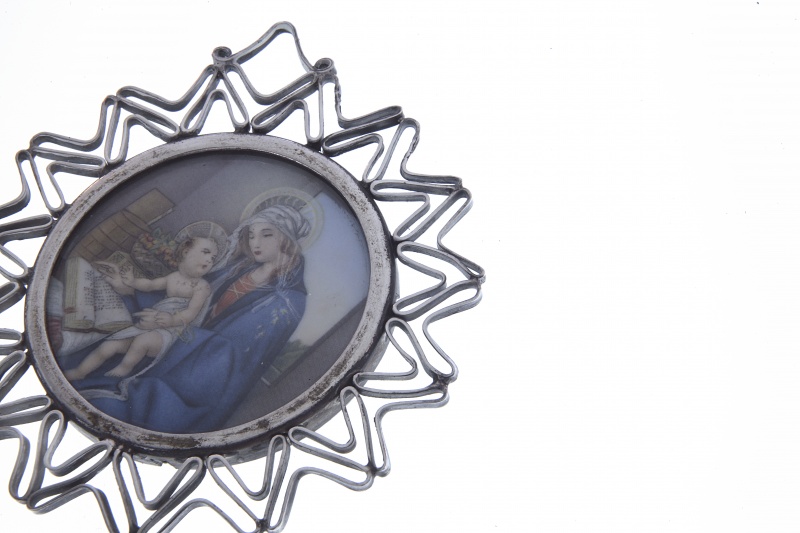 Medaglione culla in argento 800/.. con dipinto